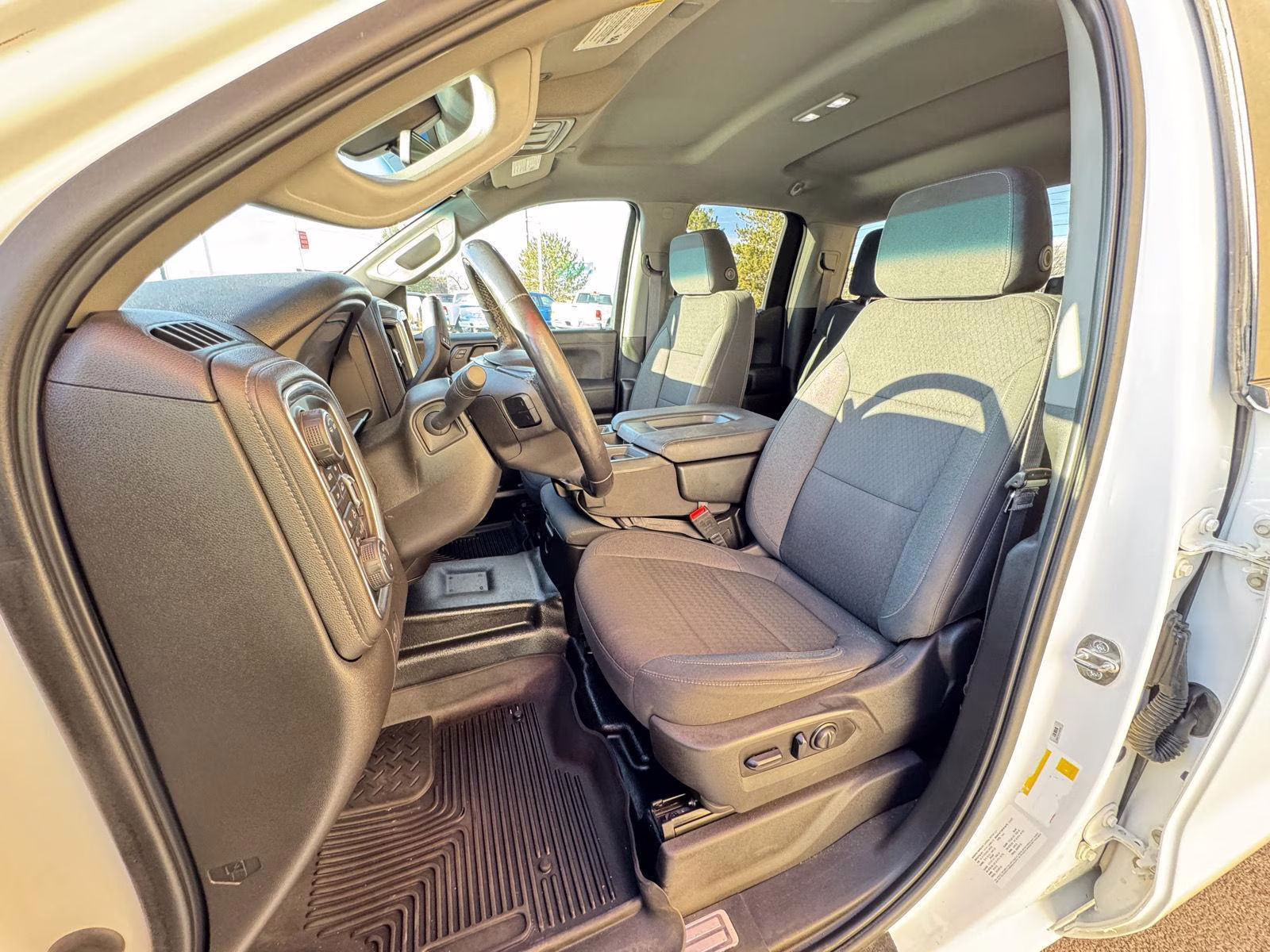 2022 Summit White Chevrolet Silverado 1500 LTD LT 4X4 Truck