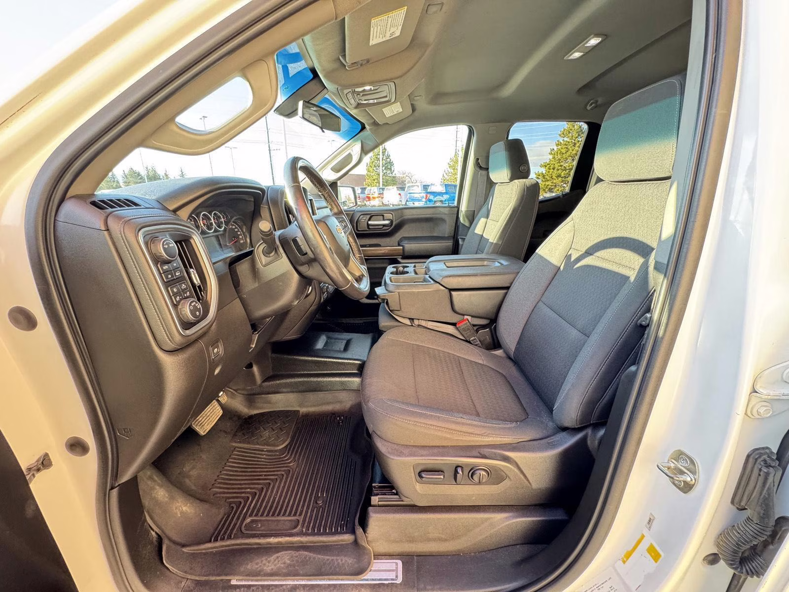 2022 Summit White Chevrolet Silverado 1500 LTD LT 4X4 Truck