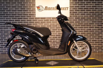 2023 Vespa Sprint 150 Motorcycle
