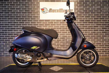 2026 Vespa Primavera 150 Tech Motorcycle