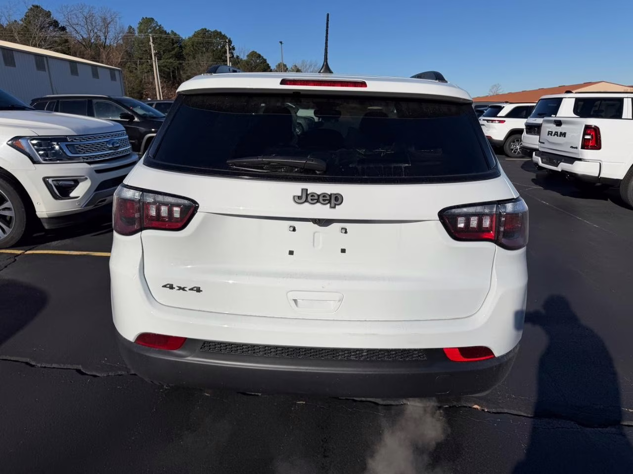 2026 Bright White Clearcoat Jeep Compass Latitude 4X4 SUV