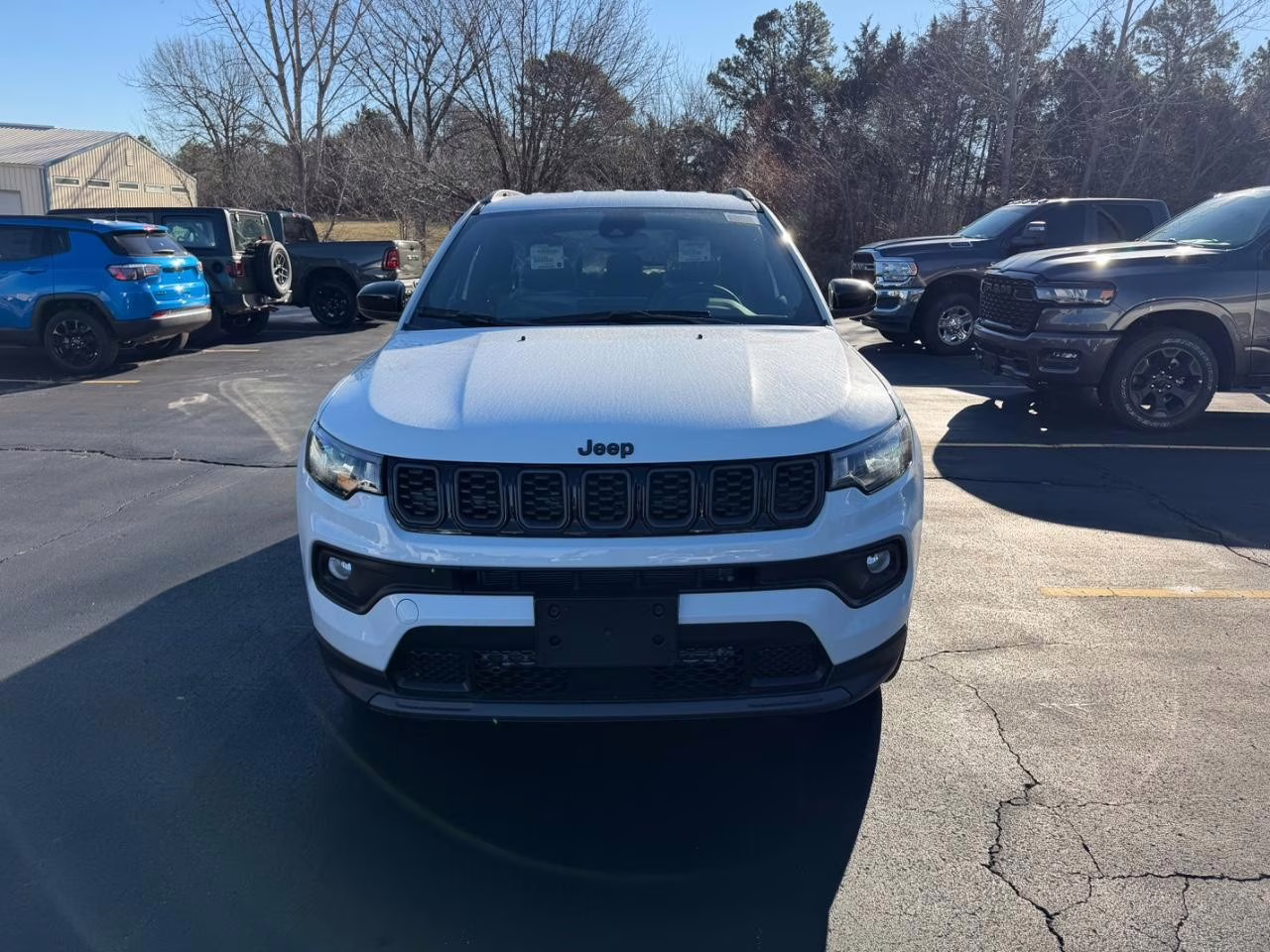 2026 Bright White Clearcoat Jeep Compass Latitude 4X4 SUV