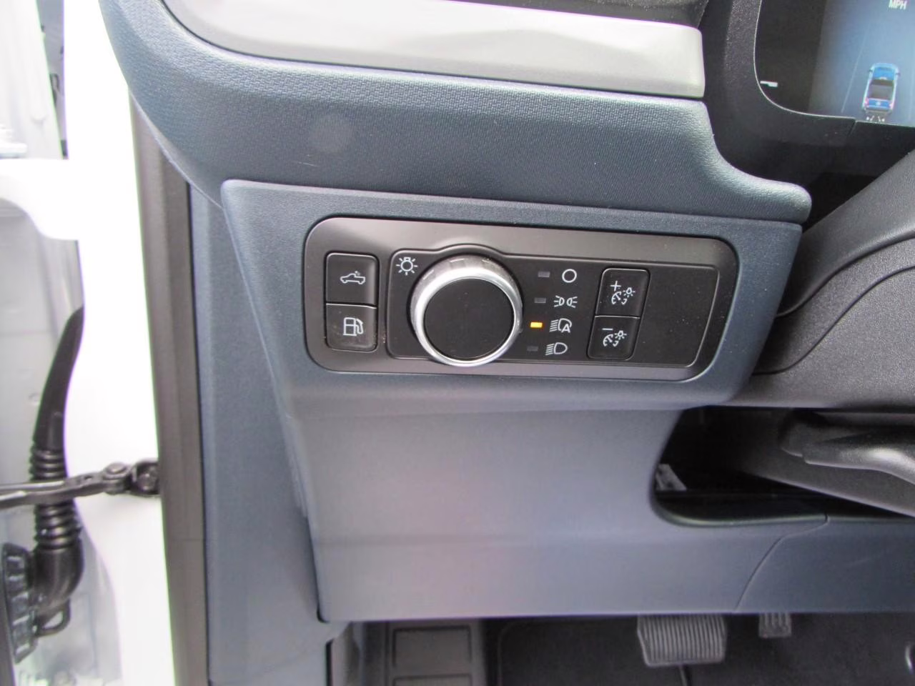 2026 Oxford White Ford Maverick XL AWD Truck