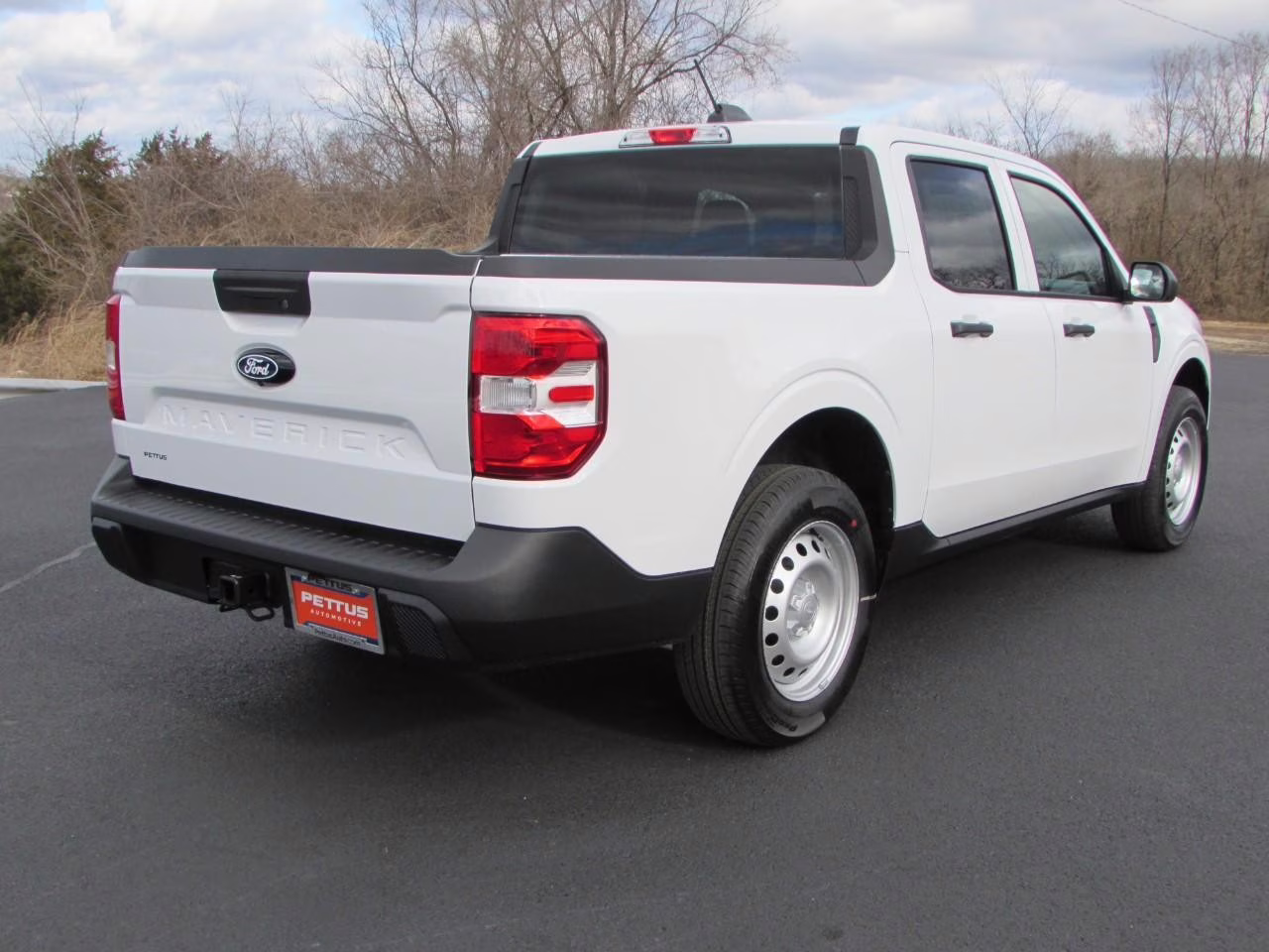 2026 Oxford White Ford Maverick XL AWD Truck