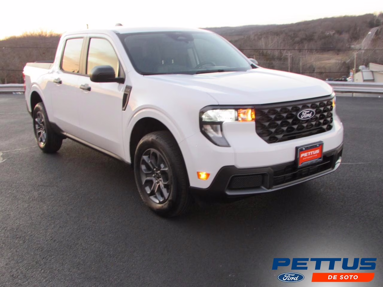 2026 Oxford White Ford Maverick XLT AWD Truck