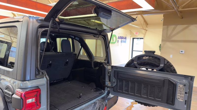 2025 Jeep Wrangler 4 Door Rubicon X Sport Utility 4D 4X4