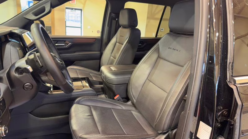 2025 Onyx Black GMC Yukon Denali Sport Utility 4D 4X4 SUV