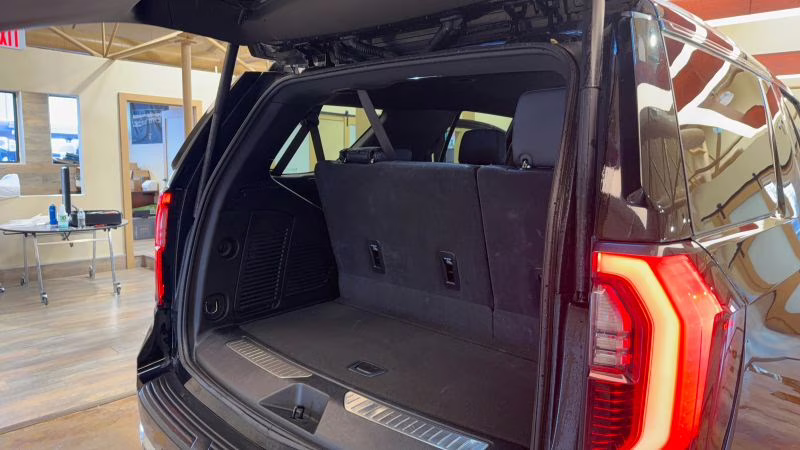 2025 Onyx Black GMC Yukon Denali Sport Utility 4D 4X4 SUV