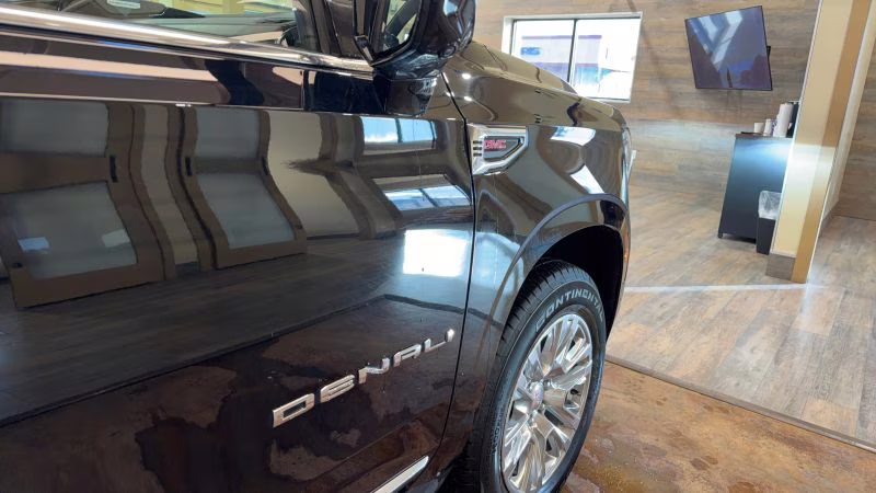 2025 Onyx Black GMC Yukon Denali Sport Utility 4D 4X4 SUV