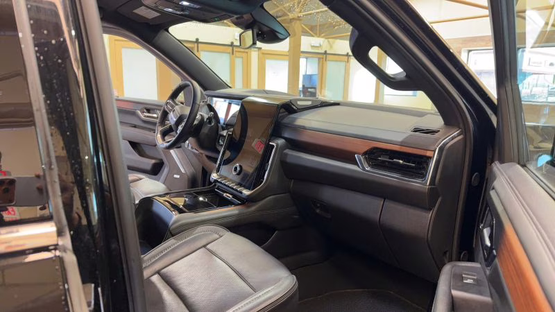 2025 Onyx Black GMC Yukon Denali Sport Utility 4D 4X4 SUV