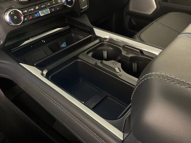 2026 White Metallic Ford Super Duty F-250 SRW Platinum 4X4 Truck