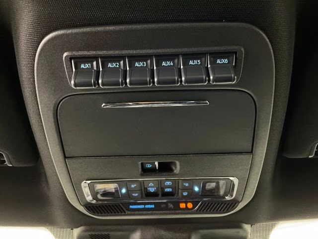 2026 White Metallic Ford Super Duty F-250 SRW Platinum 4X4 Truck