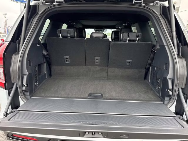 2026 Silver Metallic Ford Expedition Platinum 4X4 SUV