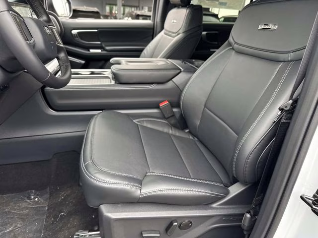 2026 Silver Metallic Ford Expedition Platinum 4X4 SUV