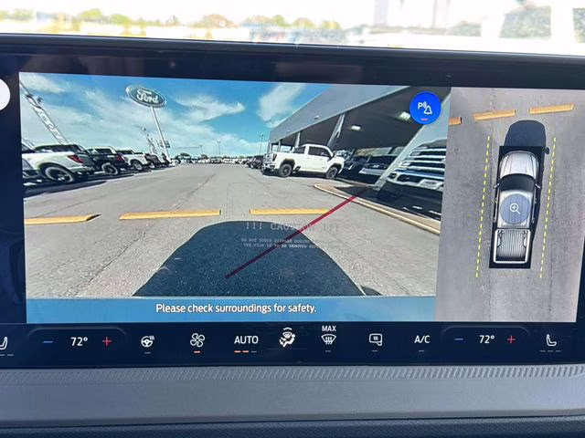 2026 White Metallic Ford Maverick Lariat AWD Truck