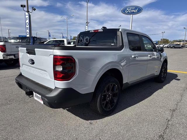 2026 White Metallic Ford Maverick Lariat AWD Truck