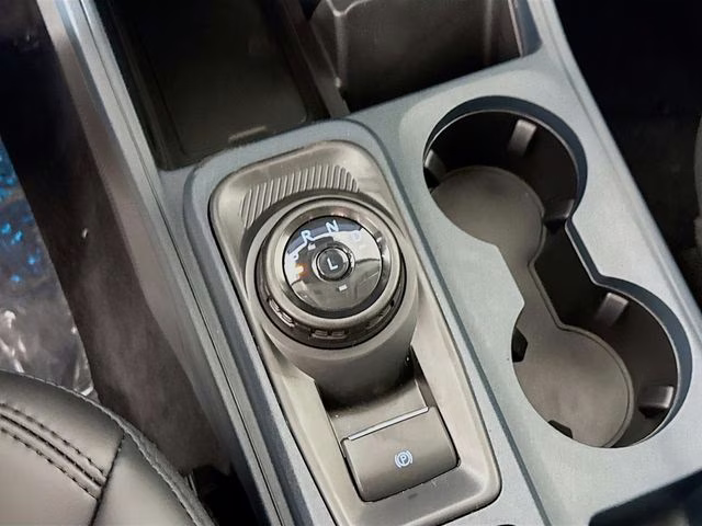 2026 Space White Metallic Ford Maverick Lariat AWD Truck