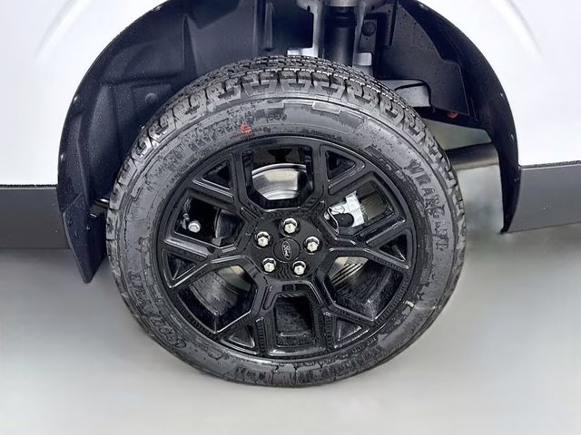 2026 Space White Metallic Ford Maverick Lariat AWD Truck