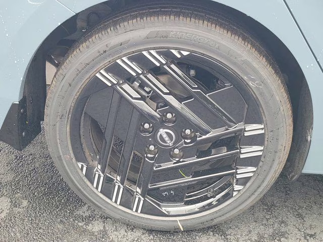 2026 Atlantic Gray/Super Black Nissan Sentra SR FWD Sedan