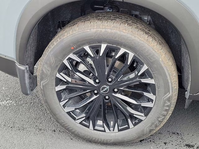 2026 Boulder Gray Pearl Nissan Rogue SV FWD SUV