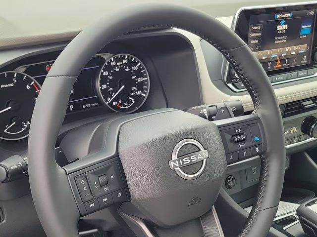 2026 Everest White Pearl Tricoat Nissan Rogue SV FWD SUV