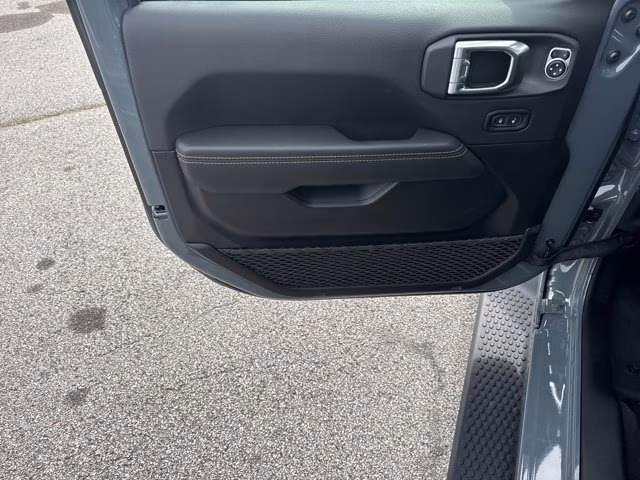 2026 Anvil Clearcoat Jeep Wrangler Sahara 4X4 Convertible