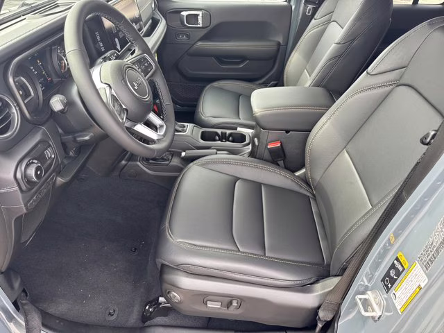 2026 Anvil Clearcoat Jeep Wrangler Sahara 4X4 Convertible