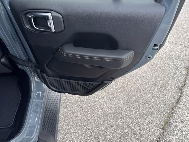 2026 Anvil Clearcoat Jeep Wrangler Sahara 4X4 Convertible