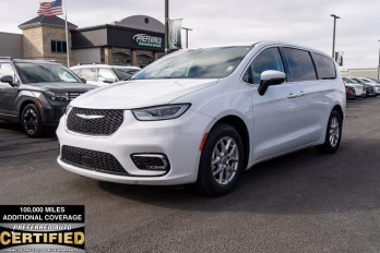 2023 Bright White Clearcoat Chrysler Pacifica Touring L FWD Van