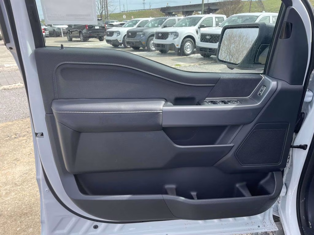 2026 Oxford White Ford F-150 XLT 4X4 Truck