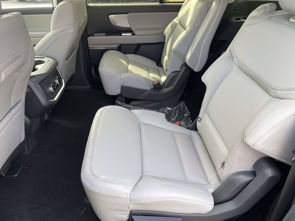 2026 Agate Black Metallic Ford Expedition Max Active RWD SUV