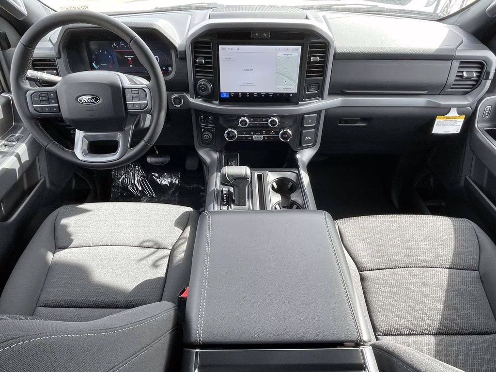 2026 Oxford White Ford F-150 XLT 4X4 Truck