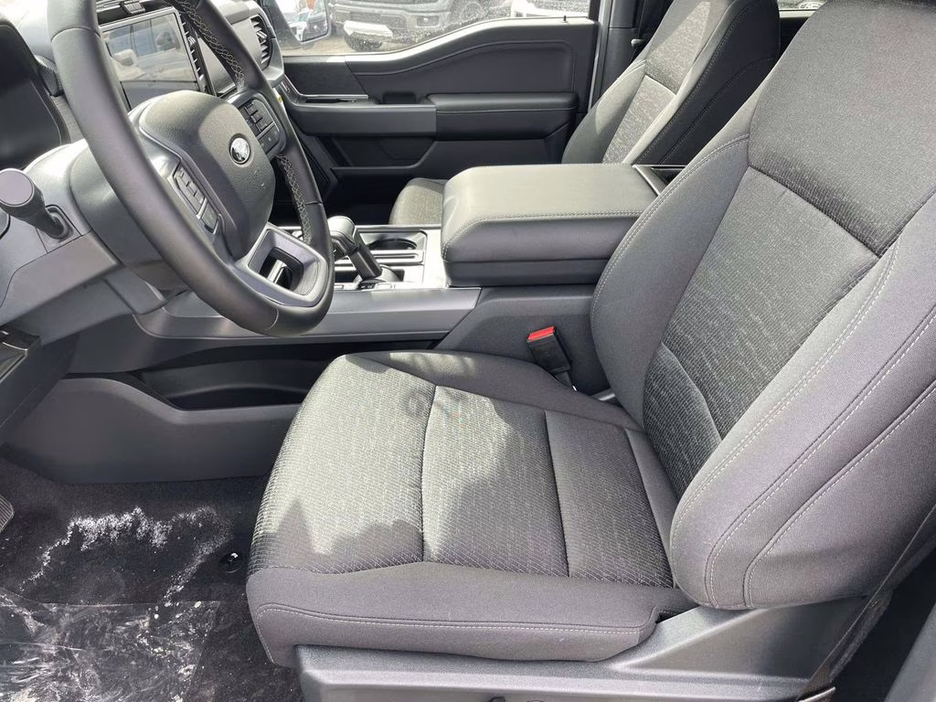 2026 Oxford White Ford F-150 XLT 4X4 Truck