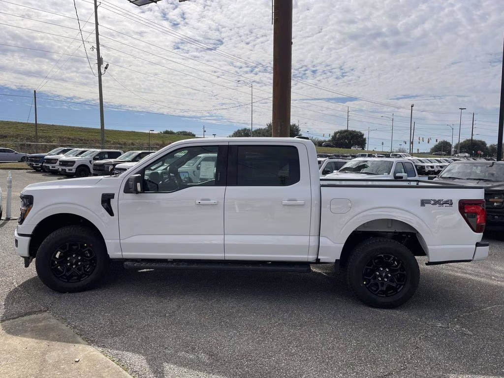 2026 Oxford White Ford F-150 XLT 4X4 Truck