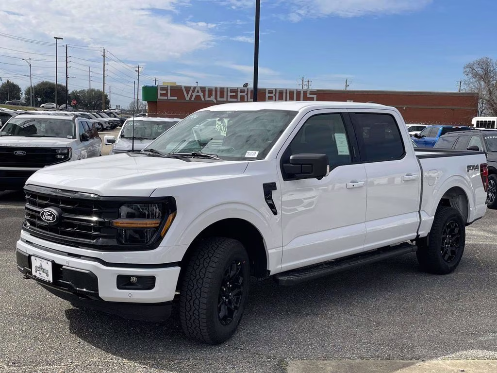 2026 Oxford White Ford F-150 XLT 4X4 Truck