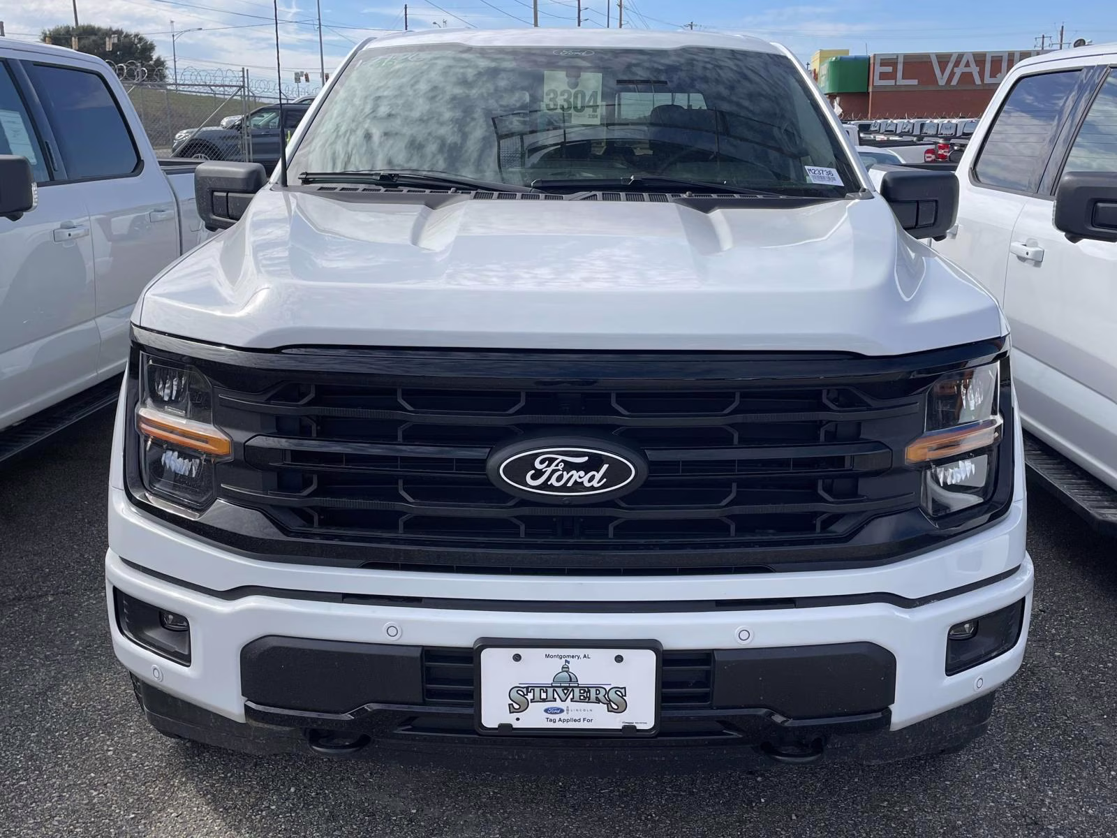 2026 Oxford White Ford F-150 XLT 4X4 Truck