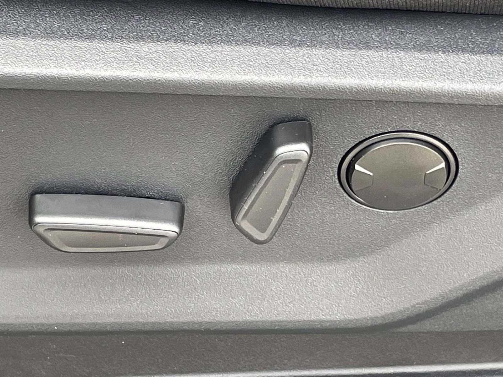 2026 Oxford White Ford F-150 XLT 4X4 Truck