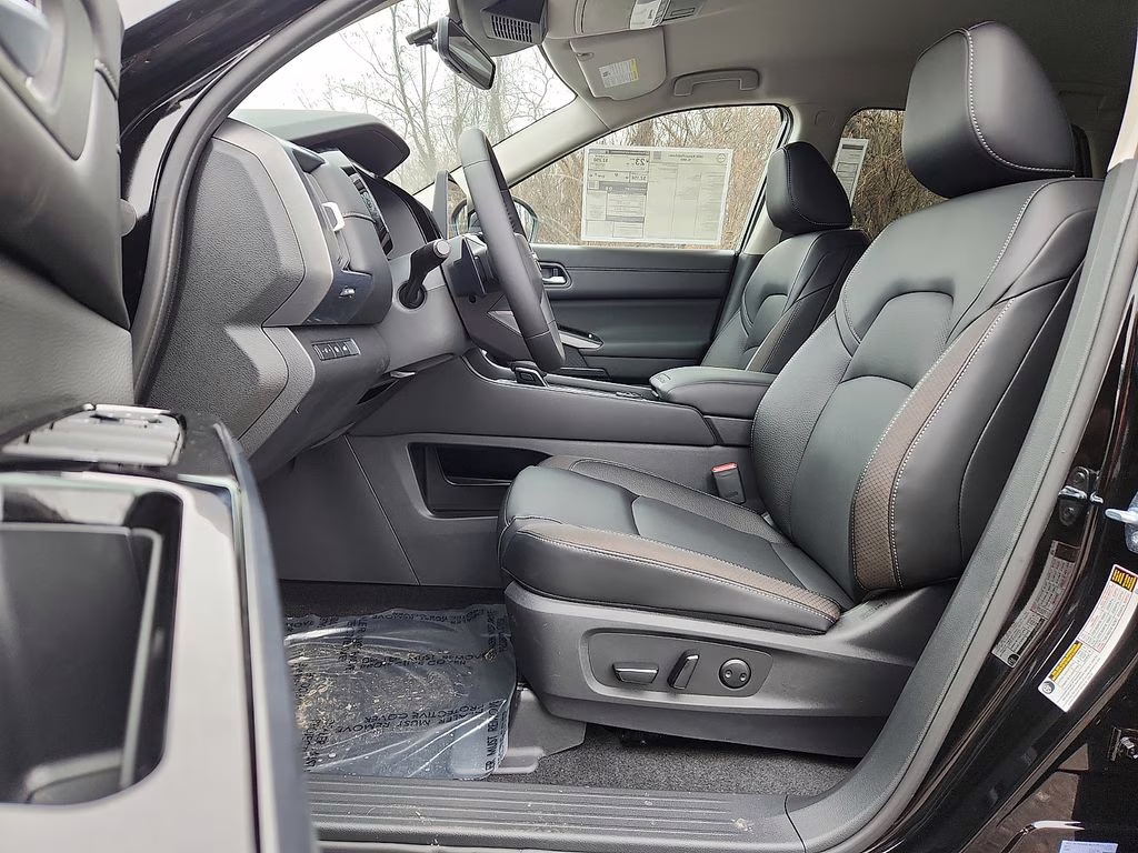 2026 Super Black Nissan Pathfinder SL 4X4 SUV