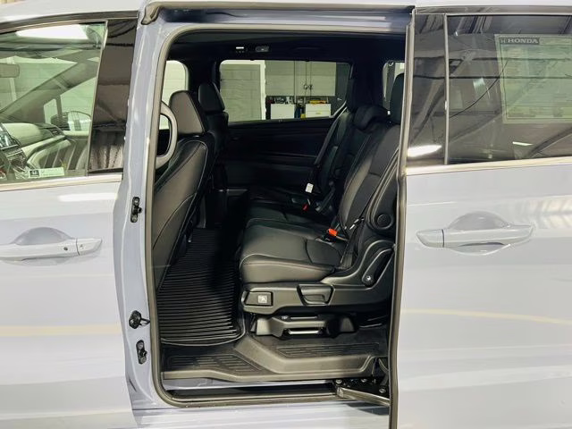 2026 Sonic Gray Pearl Honda Odyssey Sport-L FWD Van
