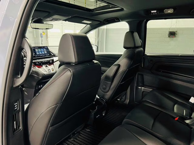 2026 Sonic Gray Pearl Honda Odyssey Sport-L FWD Van