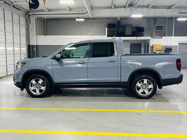 2026 Sonic Gray Pearl Honda Ridgeline RTL AWD Truck