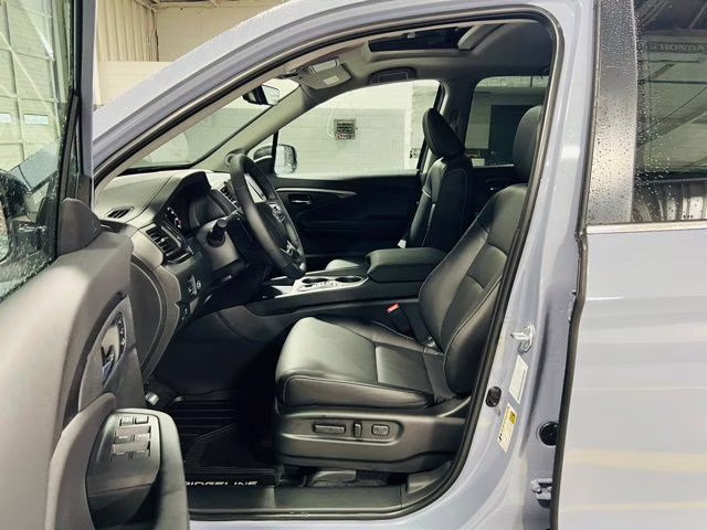 2026 Sonic Gray Pearl Honda Ridgeline RTL AWD Truck