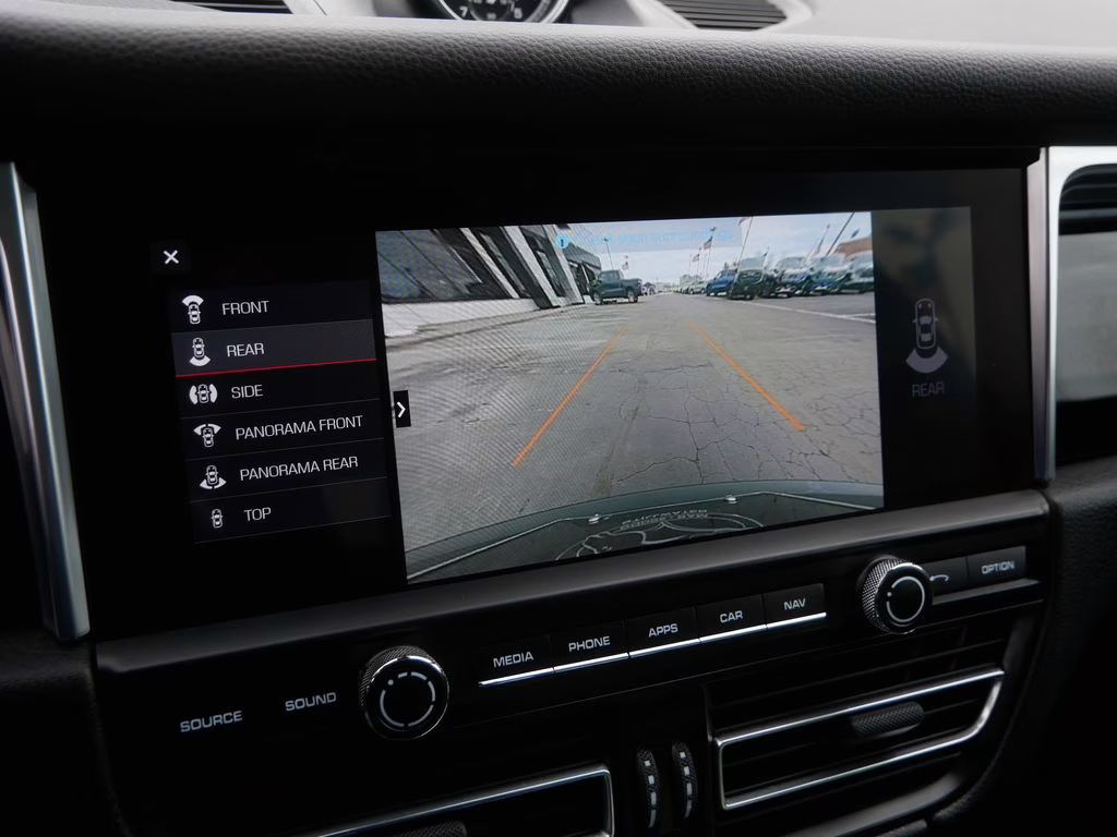 2021 Sapphire Blue Metallic Porsche Macan Base AWD SUV