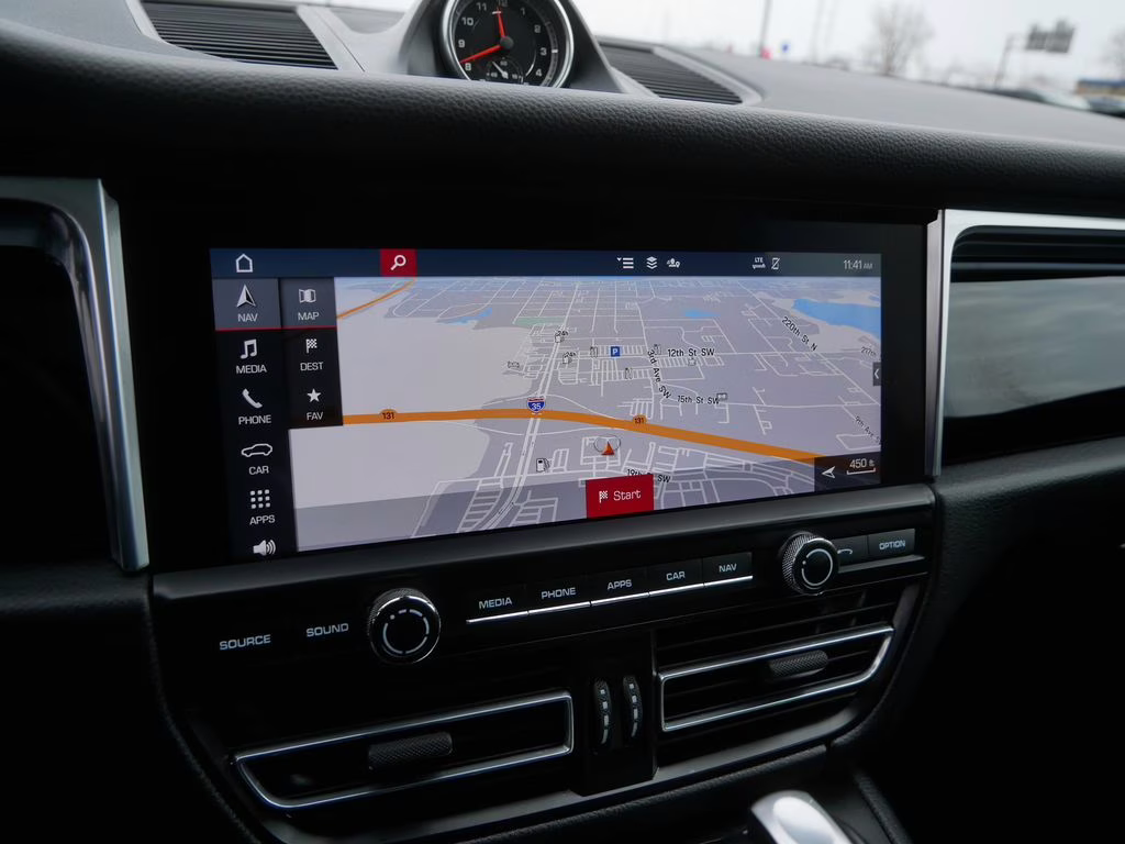 2021 Sapphire Blue Metallic Porsche Macan Base AWD SUV