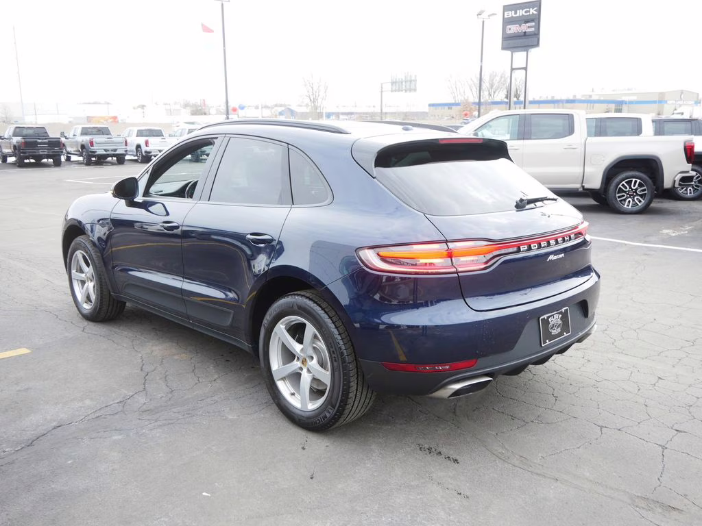 2021 Sapphire Blue Metallic Porsche Macan Base AWD SUV