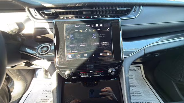 2023 Baltic Gray Metallic Clearcoat Jeep Grand Cherokee Laredo 4X4 SUV