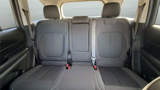 2023 Baltic Gray Metallic Clearcoat Jeep Grand Cherokee Laredo 4X4 SUV