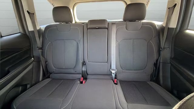 2023 Baltic Gray Metallic Clearcoat Jeep Grand Cherokee Laredo 4X4 SUV