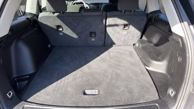 2023 Baltic Gray Metallic Clearcoat Jeep Grand Cherokee Laredo 4X4 SUV