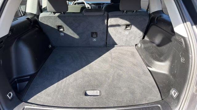 2023 Baltic Gray Metallic Clearcoat Jeep Grand Cherokee Laredo 4X4 SUV